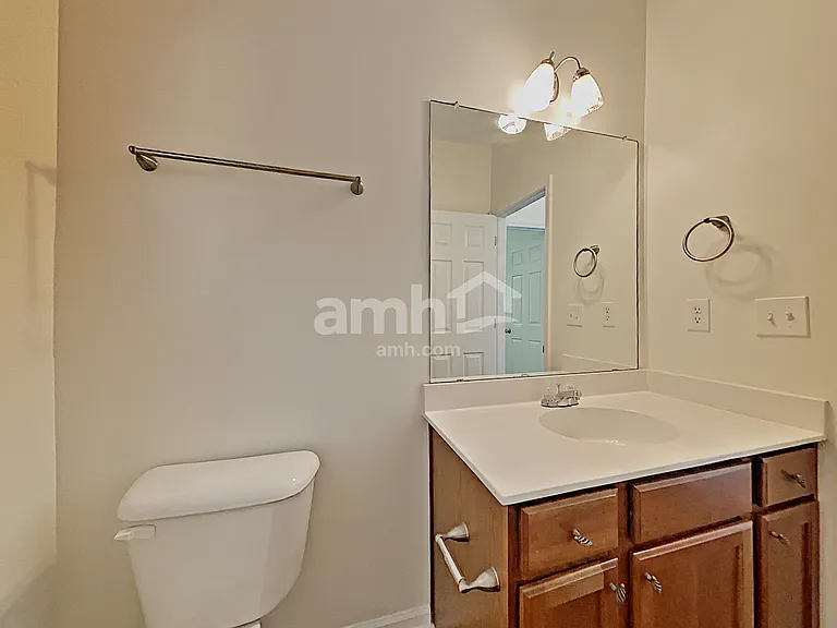 228 Oakland Way — Photo 10