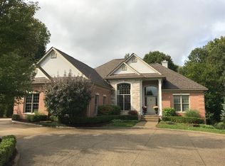 770 Old Perch Rd, Rochester Hills, MI 48309