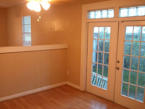 2nd image of 3015 N Tampa St
