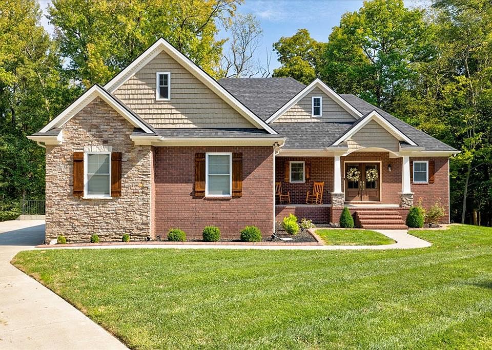 1st image of 3111 Oakridge Ct