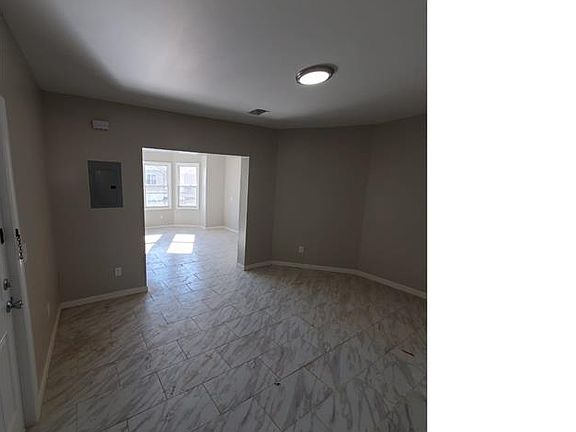 5th image of 859 S 19th St Floor 2