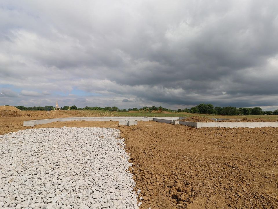 2nd image of 9552 Opal Ln #73