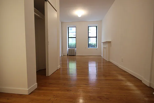 Rented by Aether Property Group | media 26