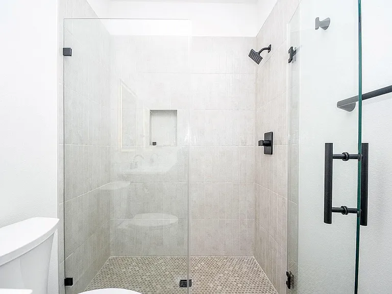 4101 Victoria Ave #B — Photo 30