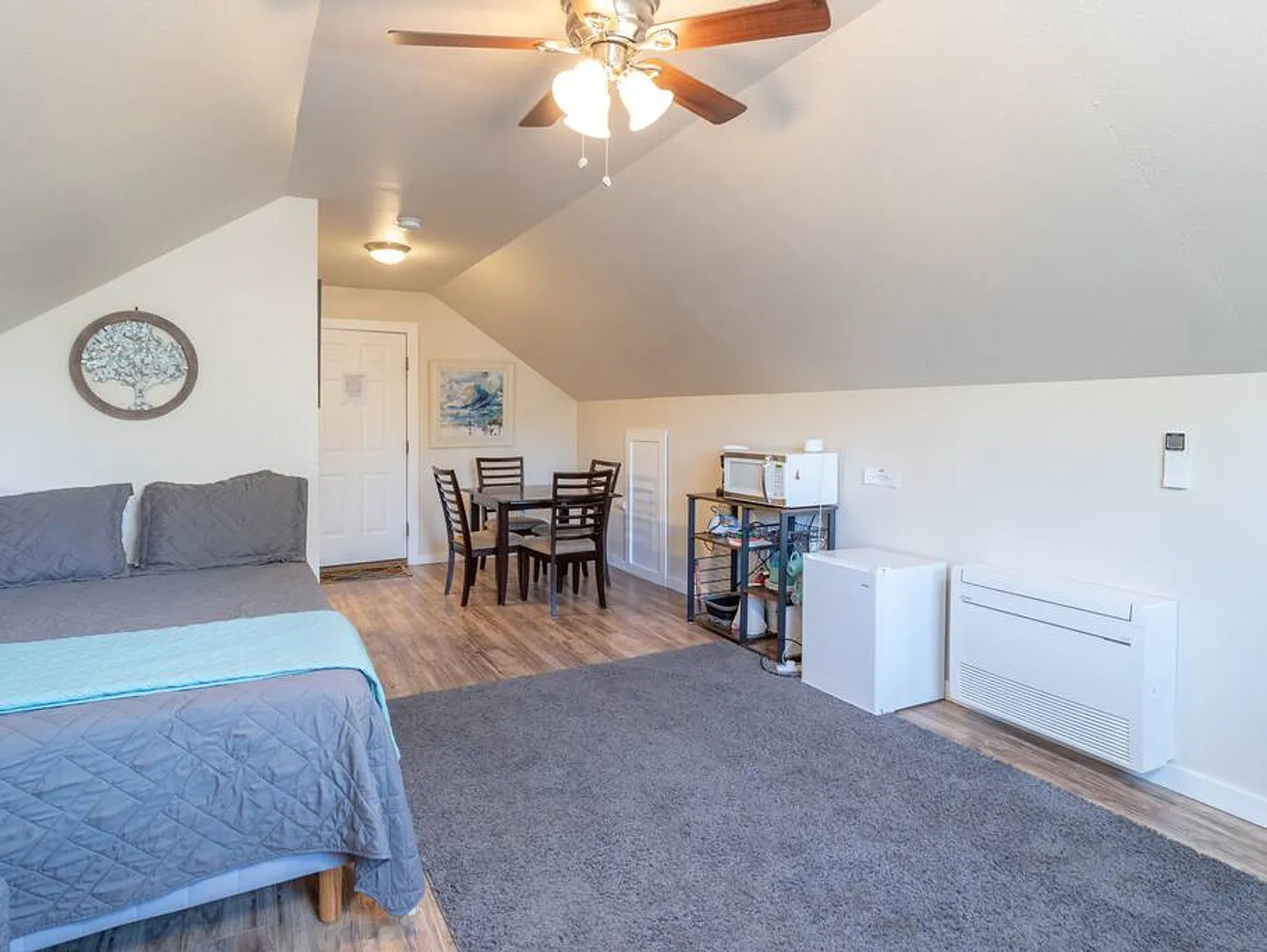 Studio, 1.0 bath, 355 sqft, $2,103 — Photo 2