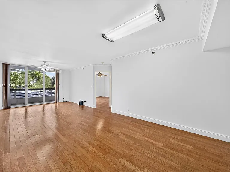 3600 Mystic Pointe Dr #310 — Photo 11