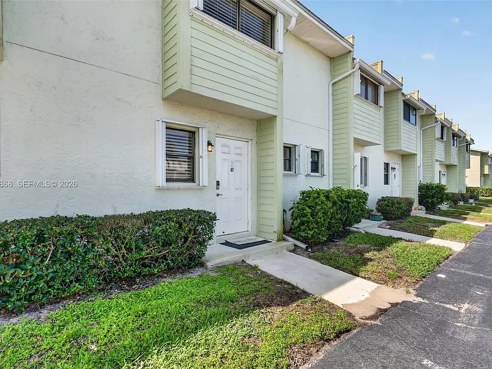 9425 S Ocean Dr #67