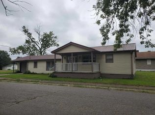 220 W Alton St, Bicknell, IN 47512