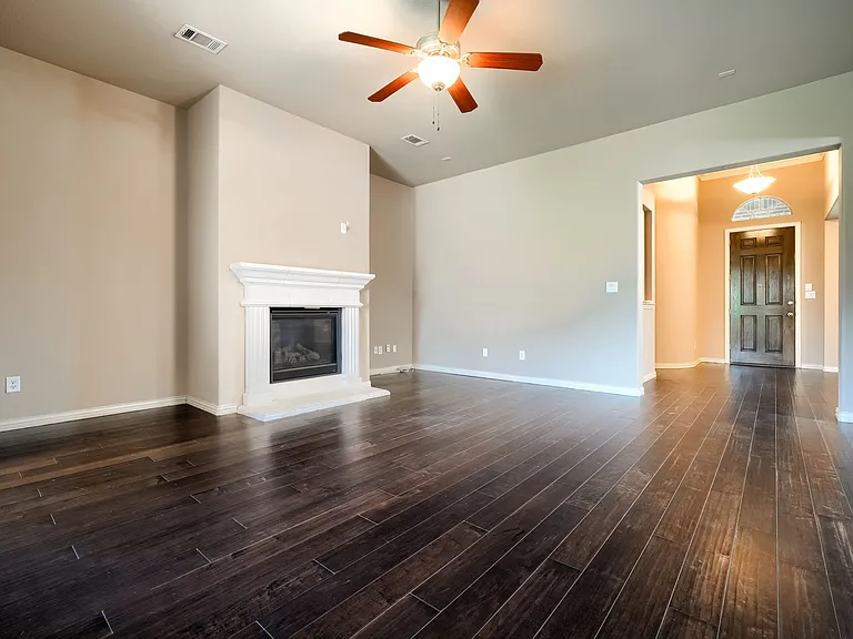12372 Payne St — Photo 7