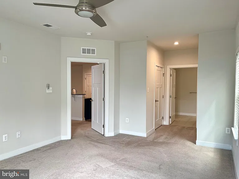 5742 Meadowood St #202 — Photo 10