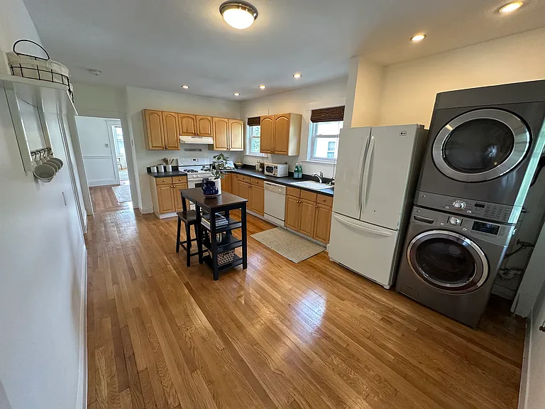 102 Grant St #B — Photo 13