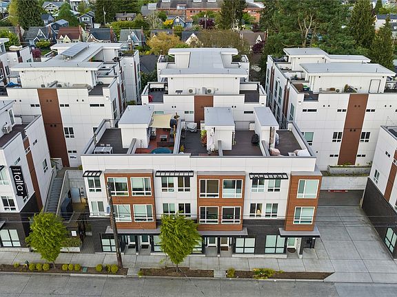 2nd image of 7520 B 15th Avenue NW