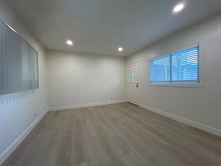 309 Calle Miramar — Photo 7