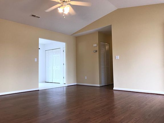 Living Room with ceiling fan