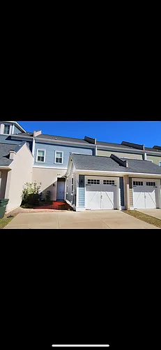 107 Butterfield St Photo 1