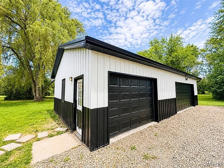 6921 Bear Ridge Rd — Photo 2
