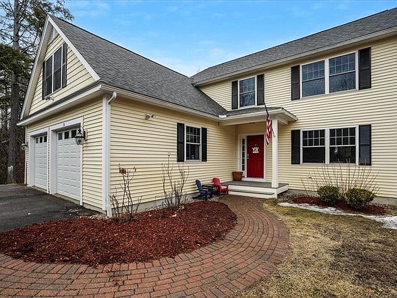 3rd image of 36 Dow Road