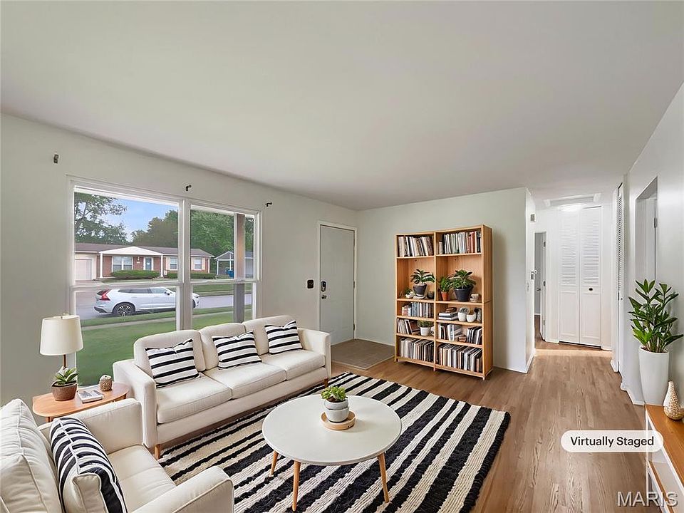 5031 Tulip Tree Ln, Hazelwood, MO 63042 | Zillow