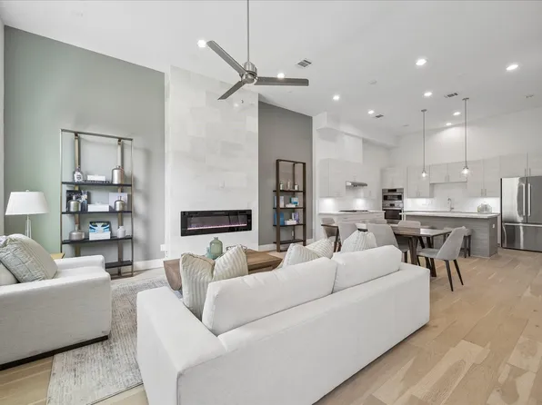 3407 Robin Rose Ln, Houston, TX 77080