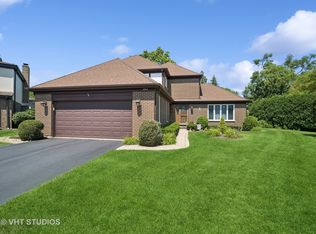 2514 E Hartford Ct, Arlington Heights, IL 60004