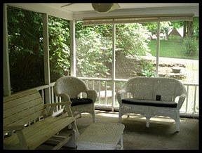 4th image of 3606 Hillvale Cir