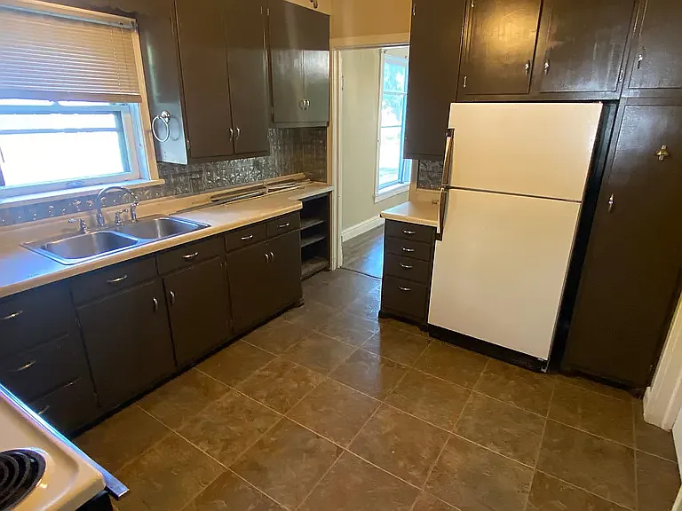 1602 Emerson St #1 — Photo 9