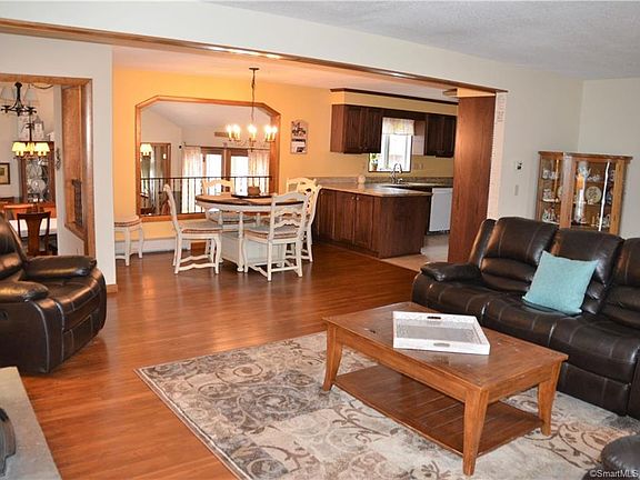 4th image of 5 Cortland Pl
