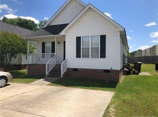 32 Linsey Ct, Lillington, NC 27546