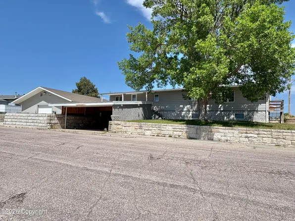 307 3rd Ave, Newcastle, WY 82701