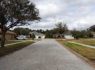 5604 Lark Meadow Pl, Lithia, FL 33547