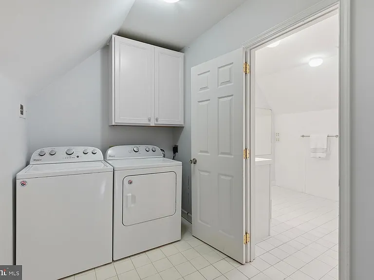 304 Elm Ave — Photo 14