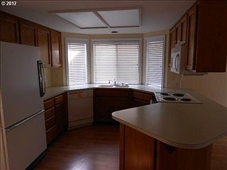5th image of 2314 SE Balboa Dr