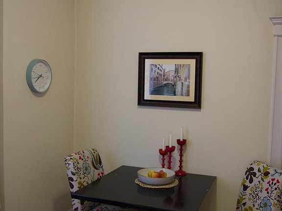 4th image of 1100 Vine St APT 3