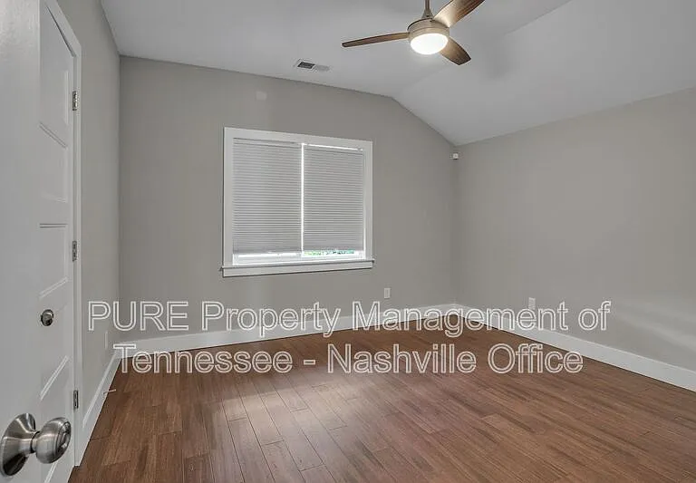 3212A Lincoln Ave — Photo 15
