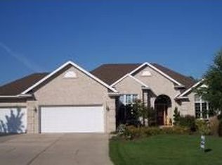 1521 Belle Plane Cir, Howard, WI 54313