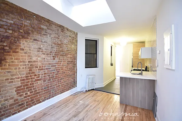 Rented by Bohemia Realty Group | media 5