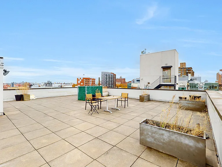 97 Grand Ave #5V — Photo 14