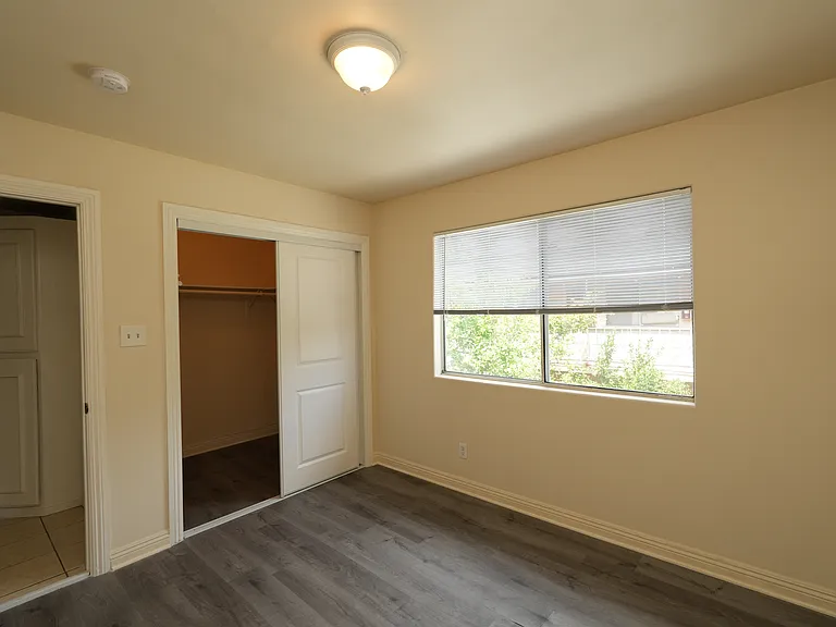 8115 E 3rd St #3 — Photo 15
