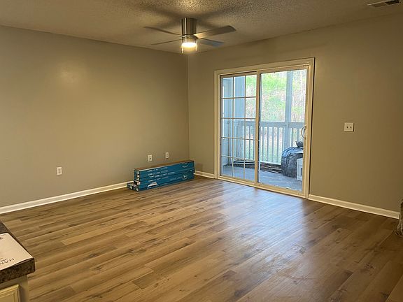 5th image of 197 Charter Dr Unit D4
