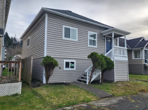 1113 E 1st St #2, Aberdeen, WA 98520