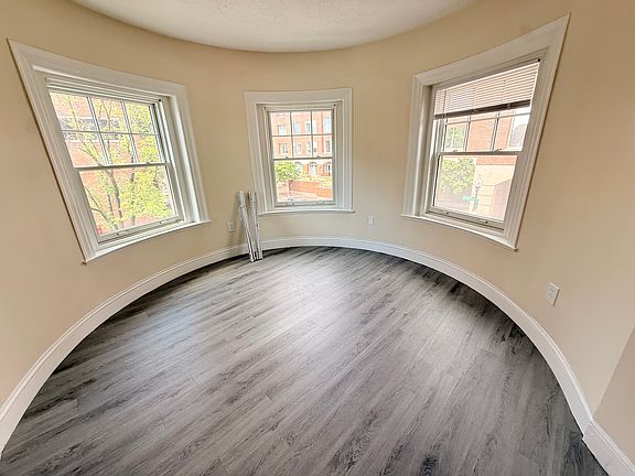 2nd image of 6 University Rd #201R