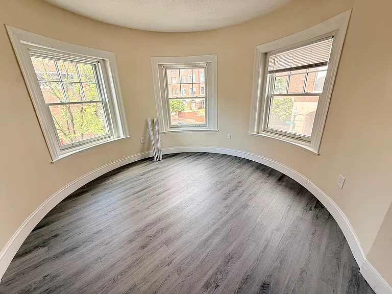 6 University Rd #201R — Photo 2