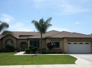 9313 Big Bear Lake Ct, Bakersfield, CA 93312
