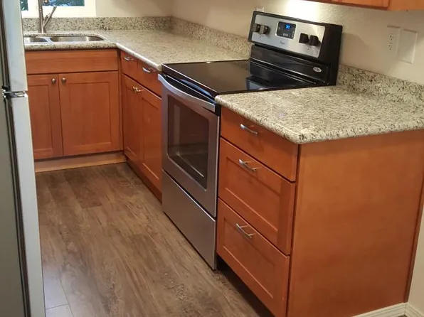 1461 Rainier Ct APT 2, Fircrest, WA 98466