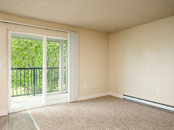 Sunset Apartments | Living Area