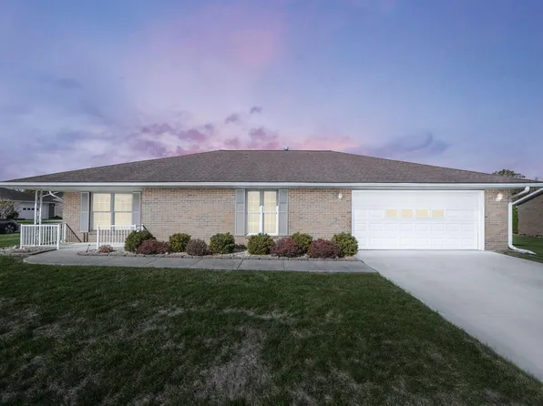 700 Shawn Dr, West Jefferson, OH 43162