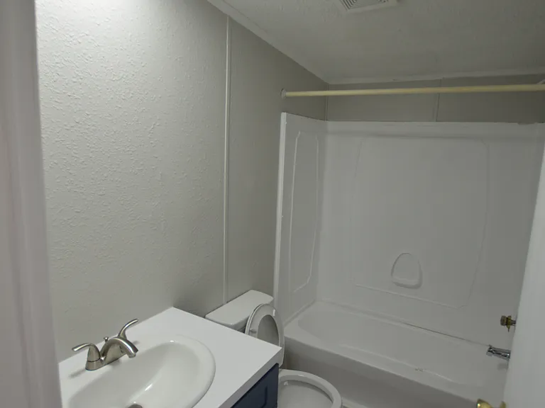 1144 Bradbury Rd — Photo 10