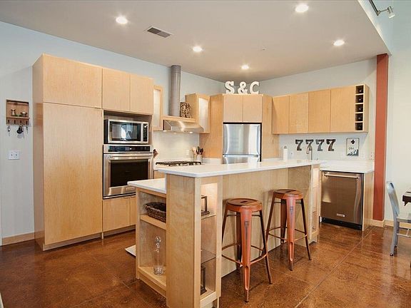 3rd image of 7777 Elmwood Ave APT 204
