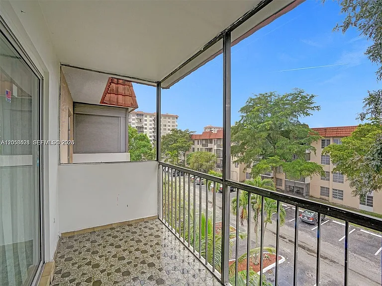 4166 Inverrary Dr #403 — Photo 18