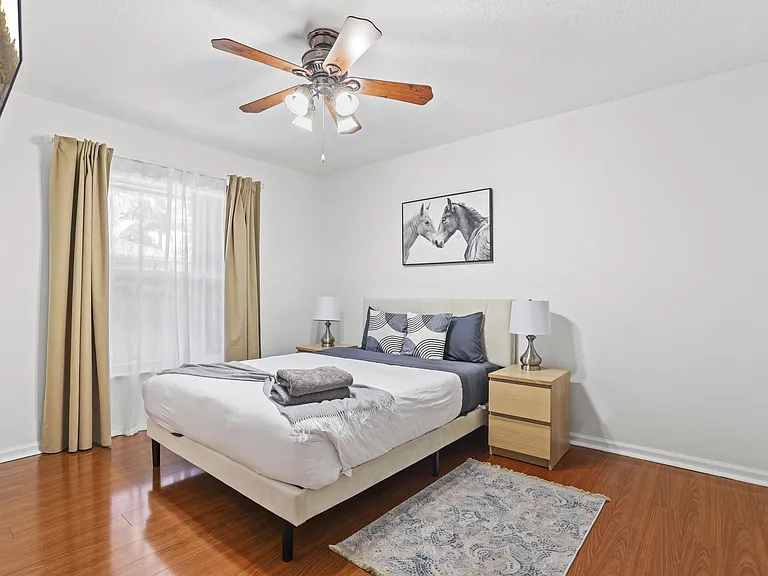 13885 Sheffield St — Photo 19